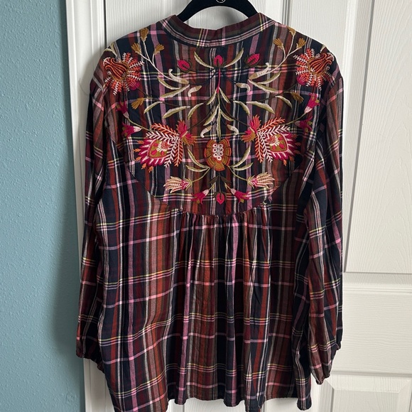 Embroidered Johnny Was V-neck Plaid Burgundy Floral size XL - Picture 10 of 10